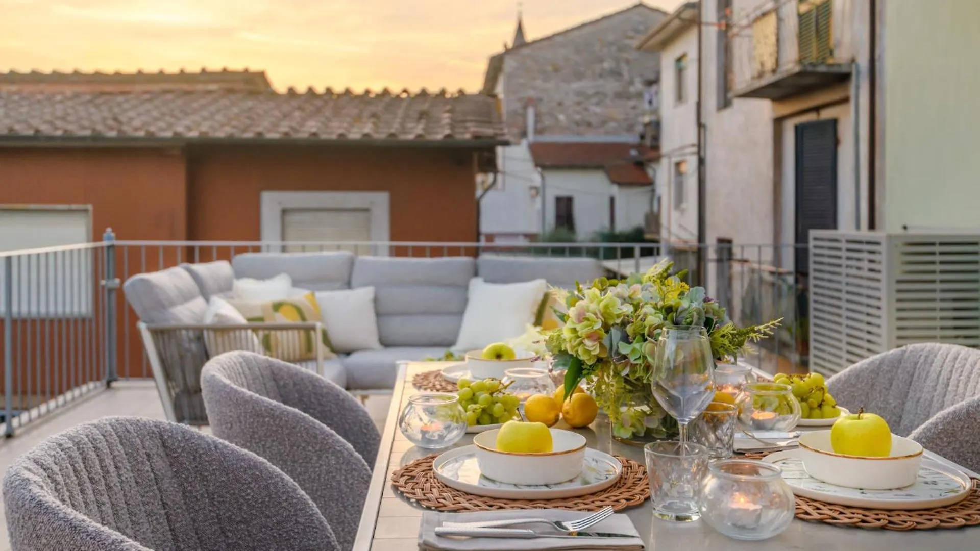 The City Terrace Apartment Lucca Italien